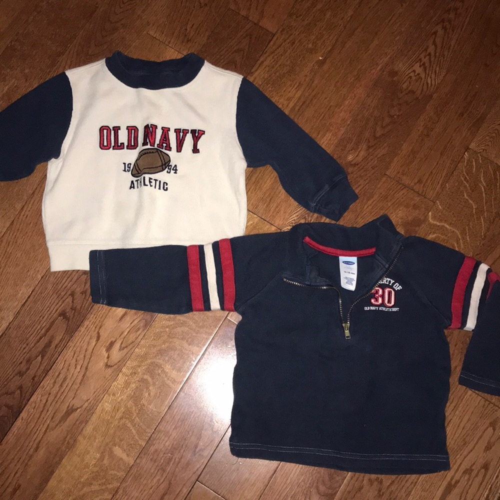 2 Old Navy Baby Boy Sweaters size 12-18 mos